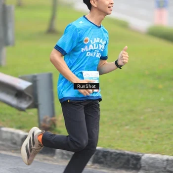 Runner Photo 7024575