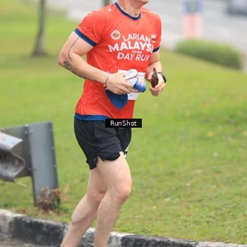 Runner Photo 7024577