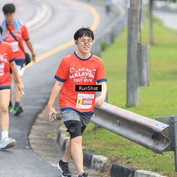 Runner Photo 7024579