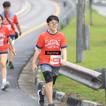 Runner Photo 7024581