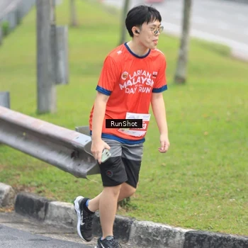 Runner Photo 7024586
