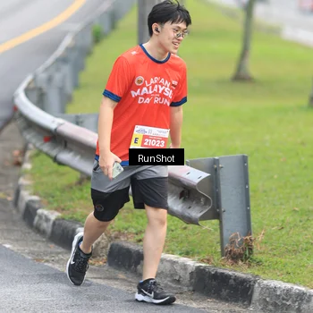 Runner Photo 7024601