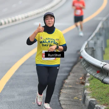 Runner Photo 7024631