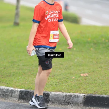 Runner Photo 7024643