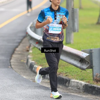 Runner Photo 7024644