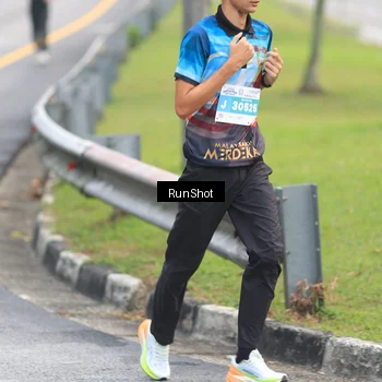 Runner Photo 7024647