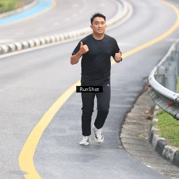 Runner Photo 7024655