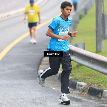 Runner Photo 7024684