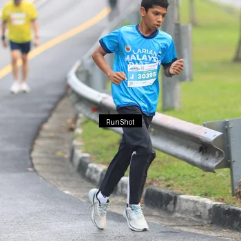 Runner Photo 7024687