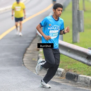 Runner Photo 7024688