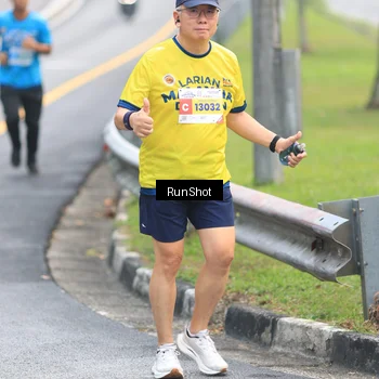 Runner Photo 7024692