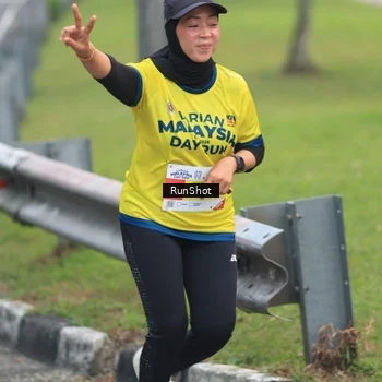 Runner Photo 7024750