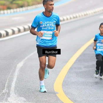 Runner Photo 7024756
