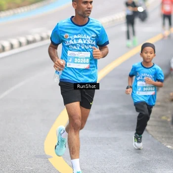 Runner Photo 7024765