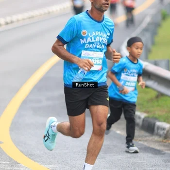 Runner Photo 7024774