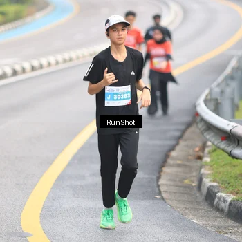 Runner Photo 7024804