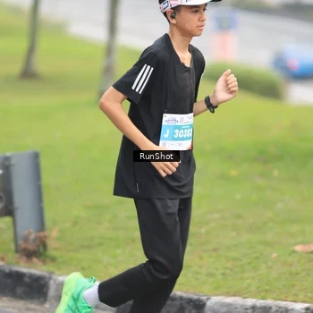 Runner Photo 7024820
