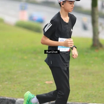 Runner Photo 7024824