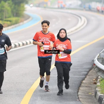 Runner Photo 7024828