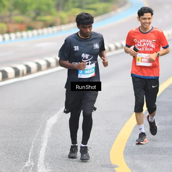 Runner Photo 7024835