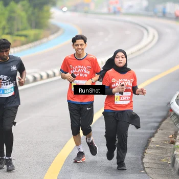 Runner Photo 7024838
