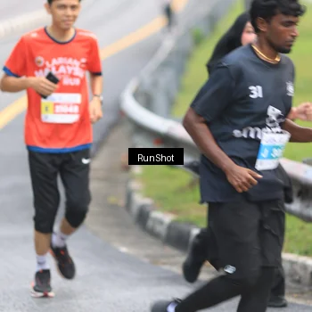 Runner Photo 7024844