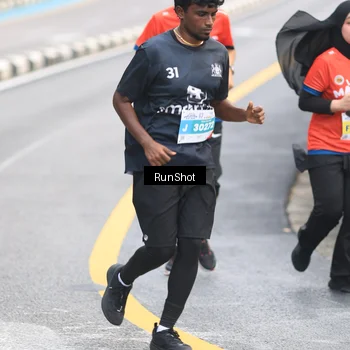 Runner Photo 7024846