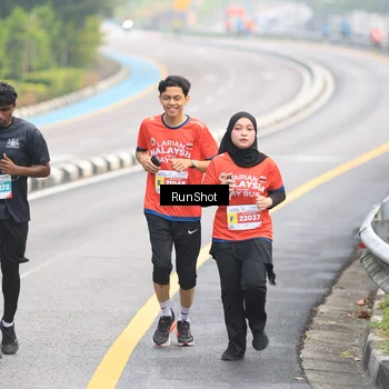 Runner Photo 7024850