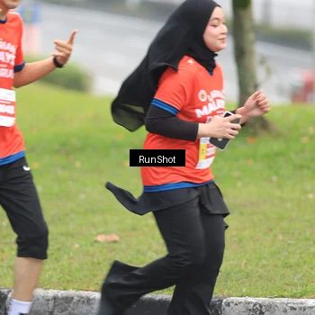 Runner Photo 7024863