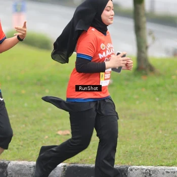 Runner Photo 7024869