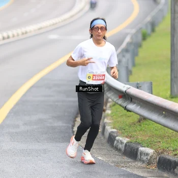 Runner Photo 7024876