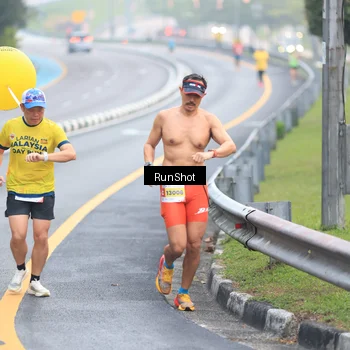 Runner Photo 7024893