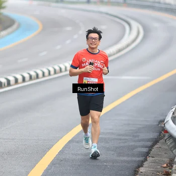 Runner Photo 7024909