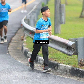 Runner Photo 7024916