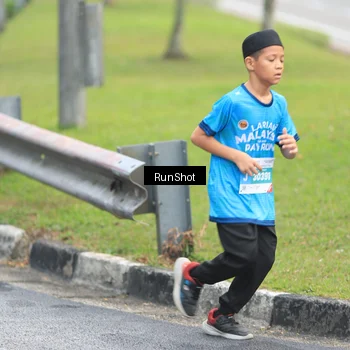 Runner Photo 7024921