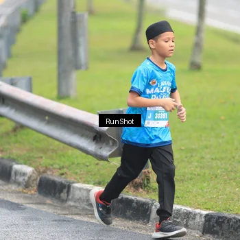 Runner Photo 7024923