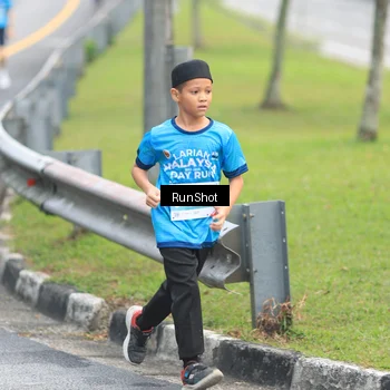 Runner Photo 7024927