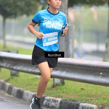 Runner Photo 7024944