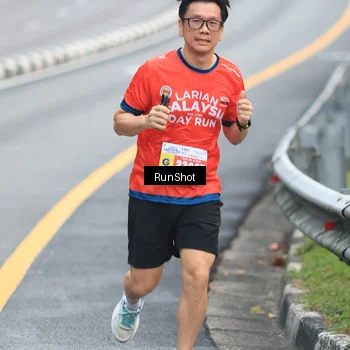 Runner Photo 7024953