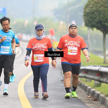 Runner Photo 7024962