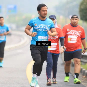 Runner Photo 7024964