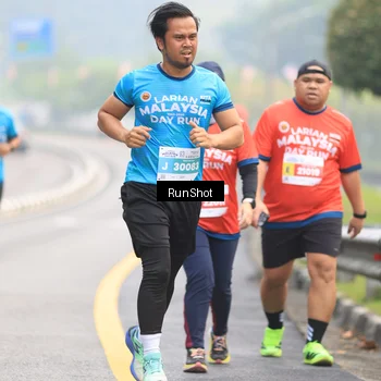 Runner Photo 7024965