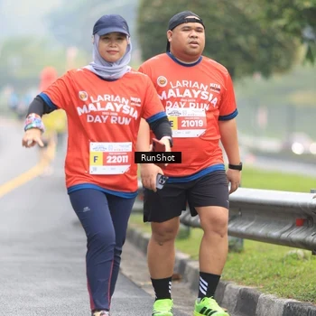 Runner Photo 7024981