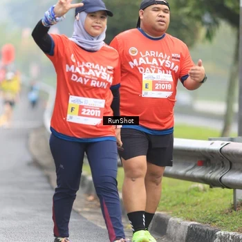 Runner Photo 7024990
