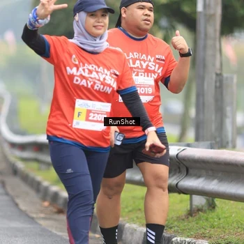 Runner Photo 7024991