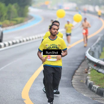 Runner Photo 7024993