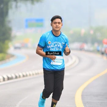 Runner Photo 7024996