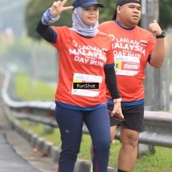 Runner Photo 7024997