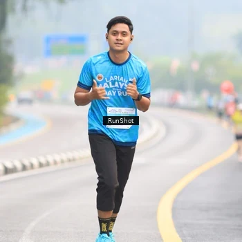 Runner Photo 7024999