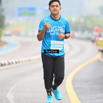 Runner Photo 7025001